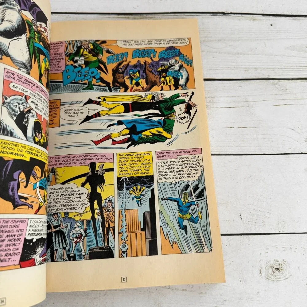 Crisis On Multiple Earths First Volume Gardner Fox & Mike Sekowsky DC Comics‎
